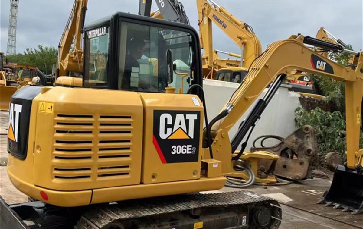Used CAT306E Excavator
