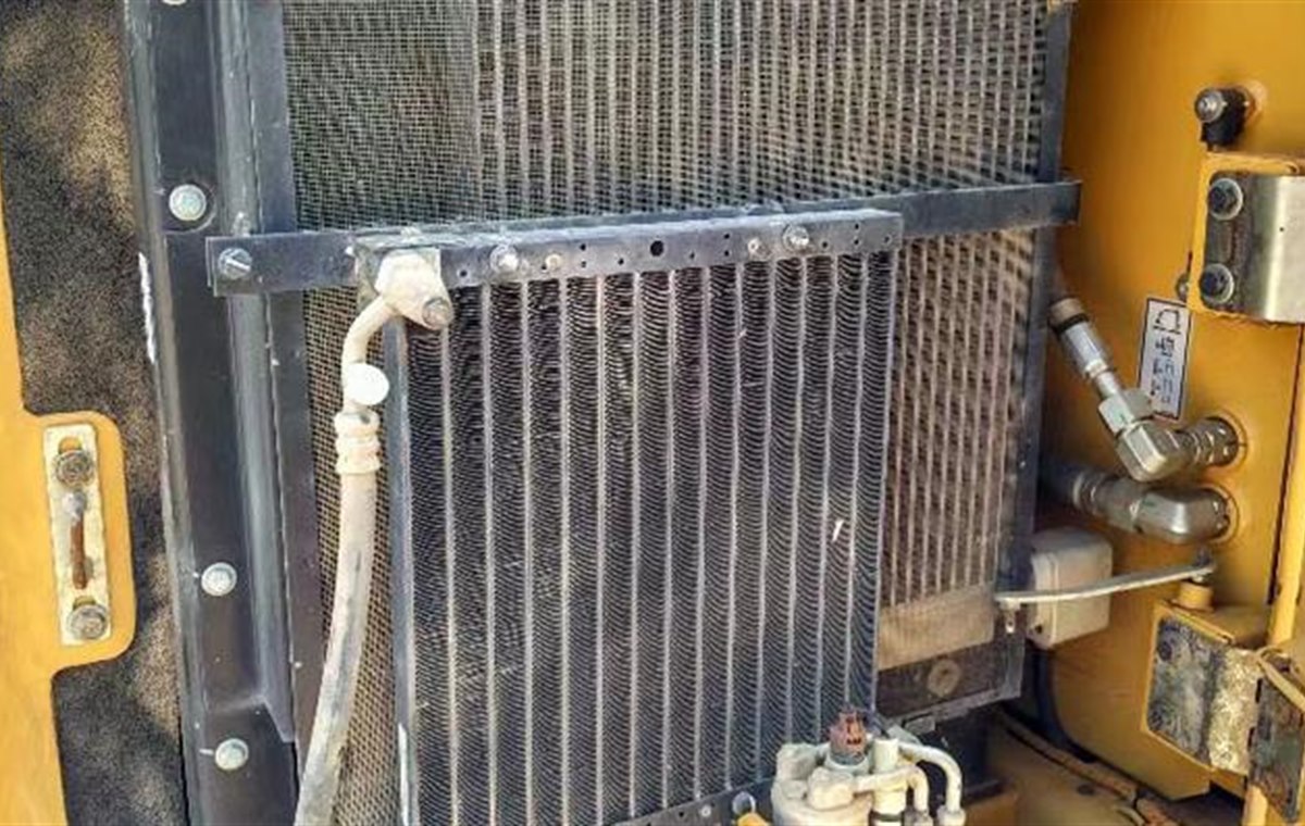 Used CAT306E Excavator detail photo