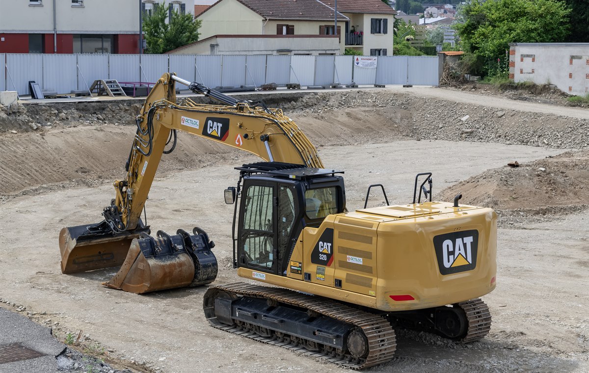 Used CAT320C Excavator detail photo