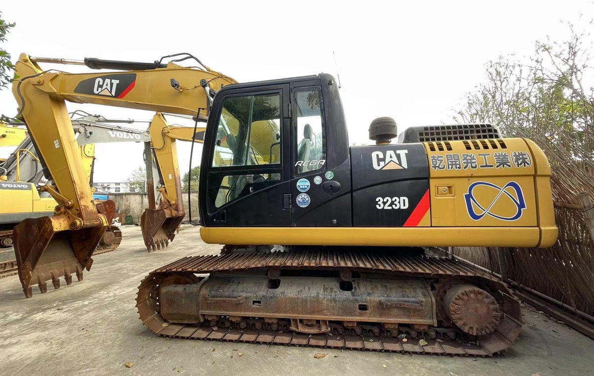 Used CAT323D Excavator
