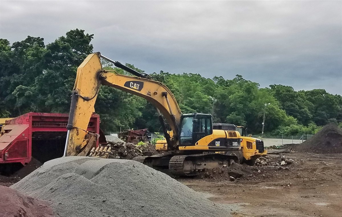 Used CAT330 Excavator detail photo