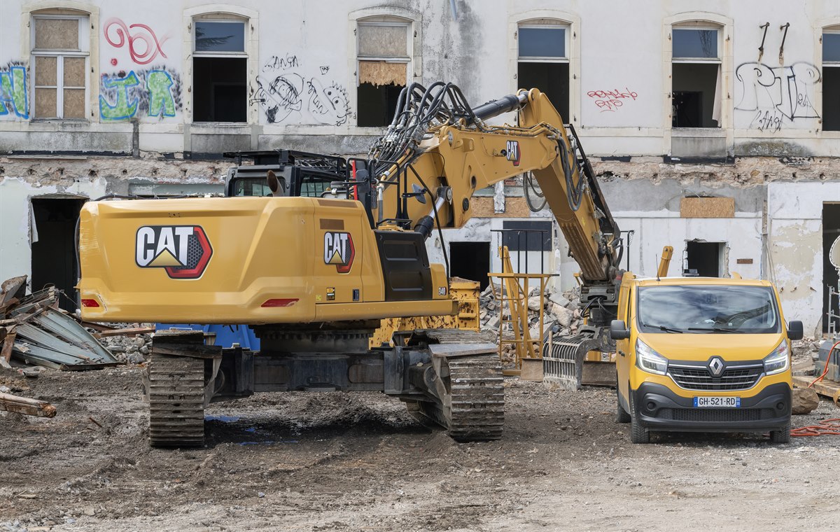 Used CAT340D Excavator detail photo