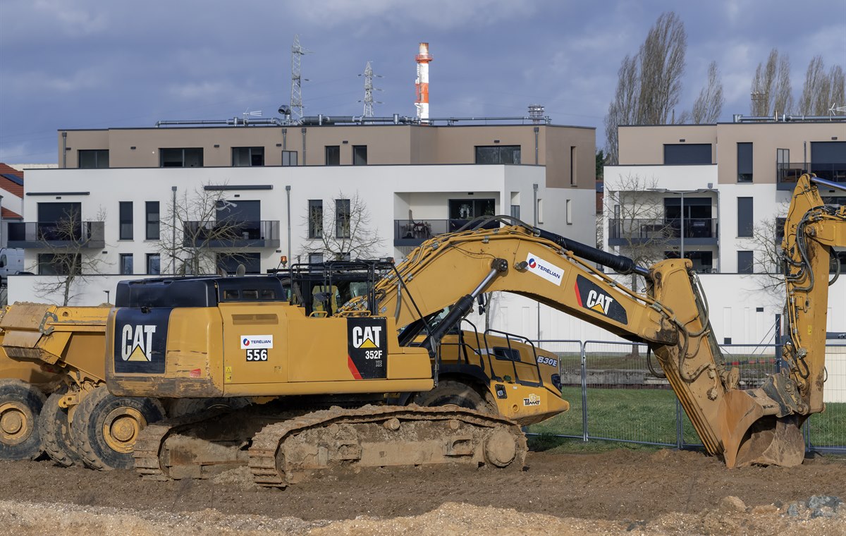Used CAT349E Excavator detail photo