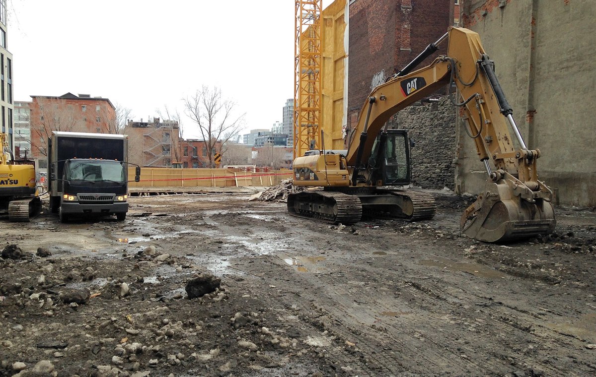 Used Caterpillar Excavators 329D detail photo
