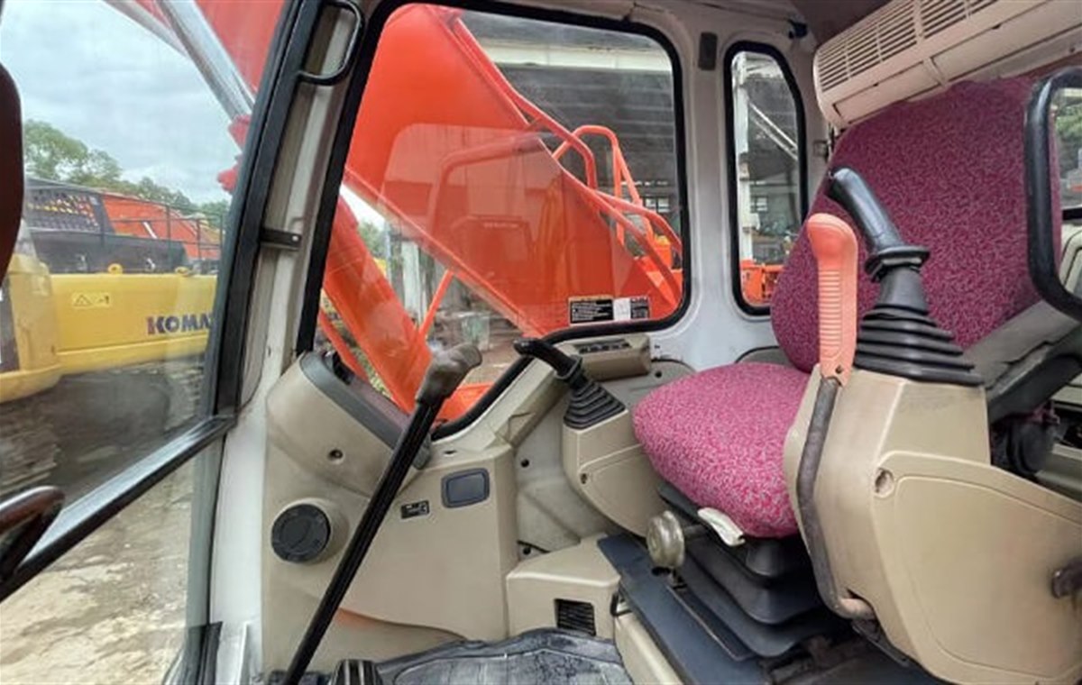 Used Doosan DH150LC-7 Excavator detail photo