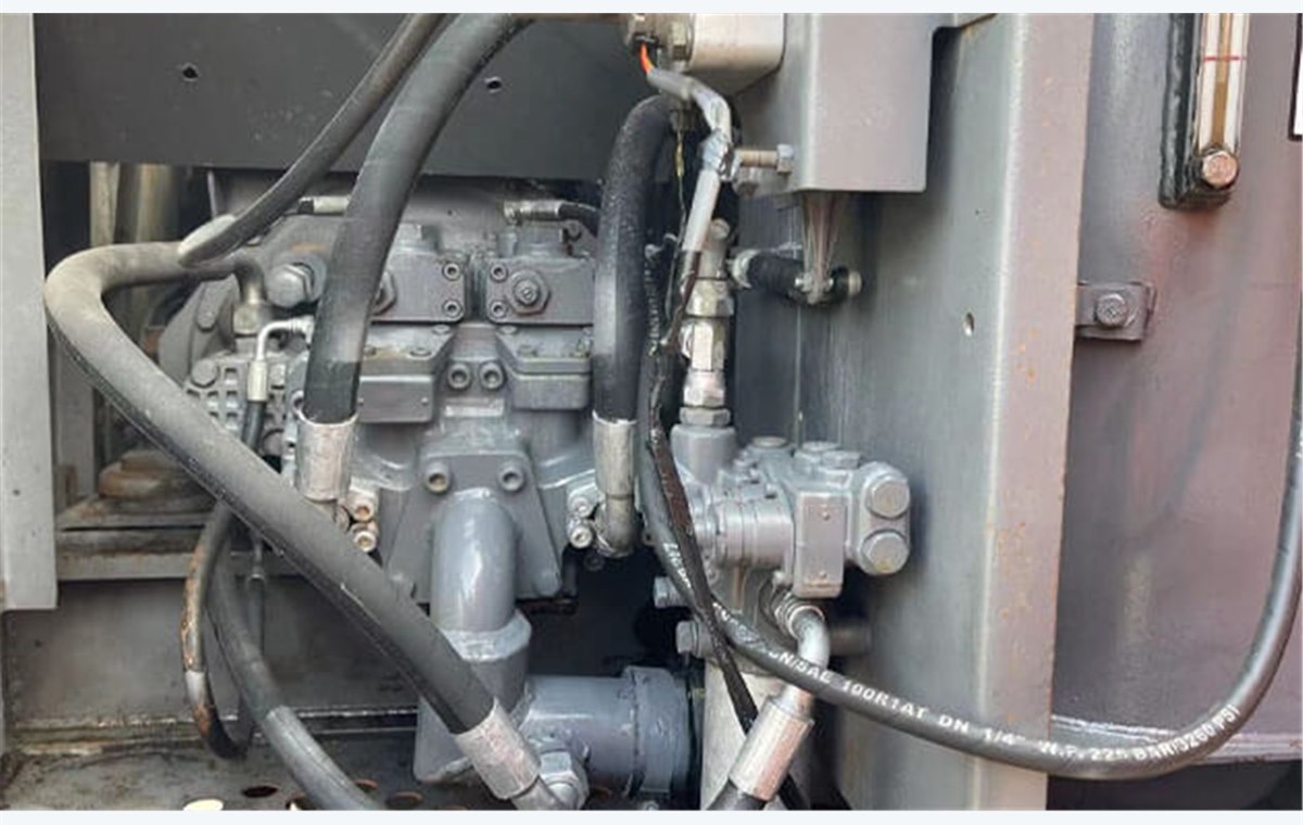 Used Hitachi EX120-5 Excavator detail photo