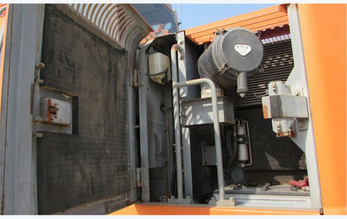 Used Hitachi ZX225 Excavators detail photo