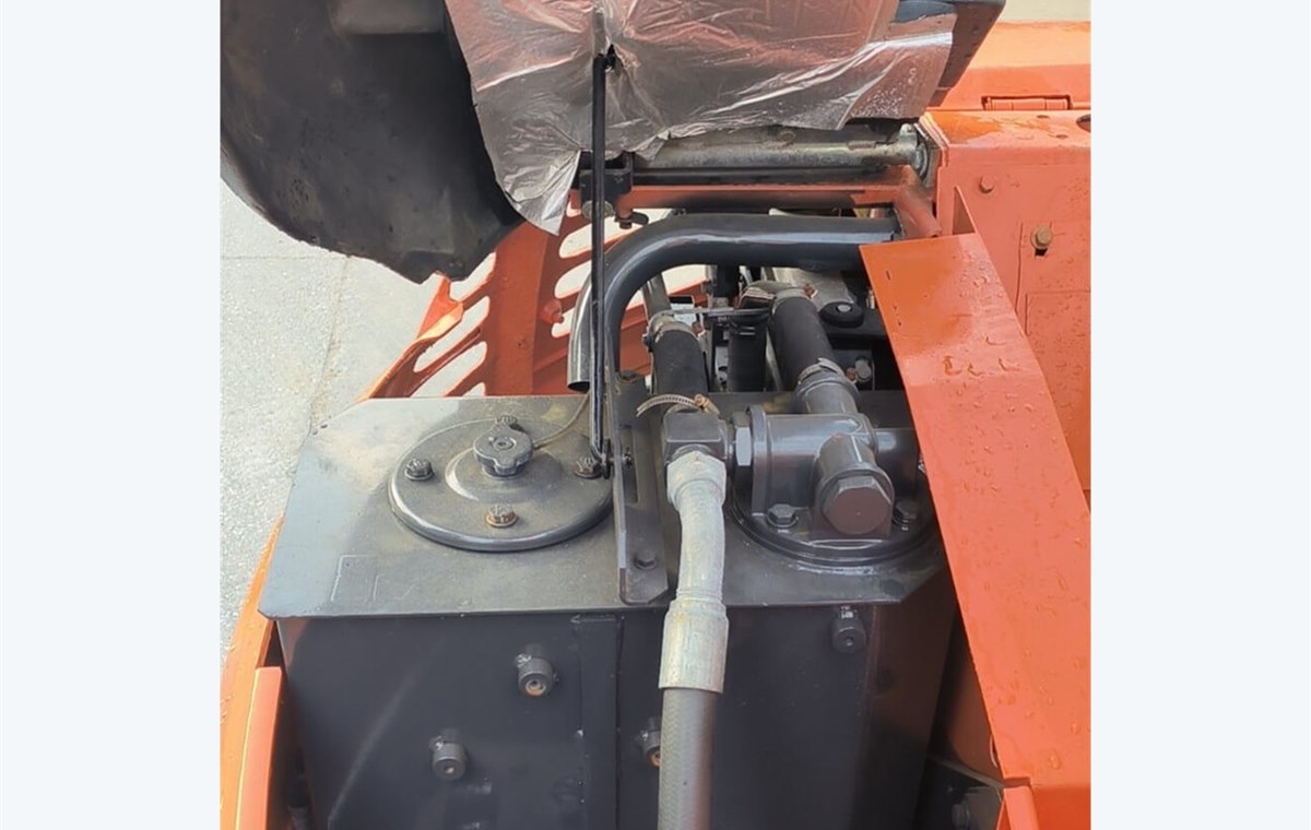 Used Hitachi ZX55 Excavator detail photo