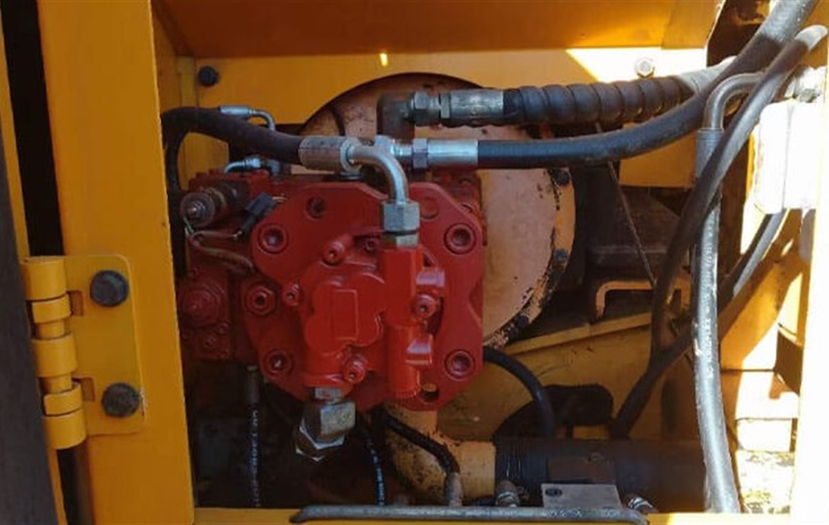 Used Hyundai 110LVS Excavator detail photo