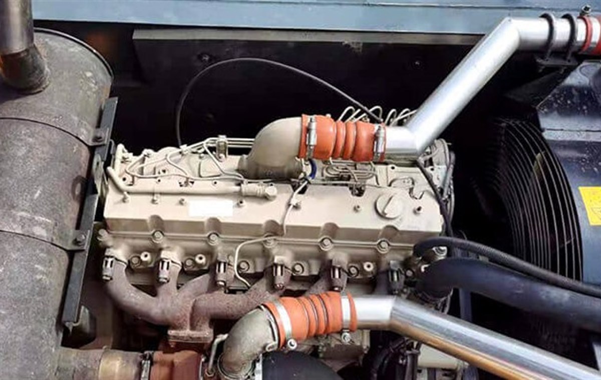 Used Hyundai 275LVS Excavator detail photo