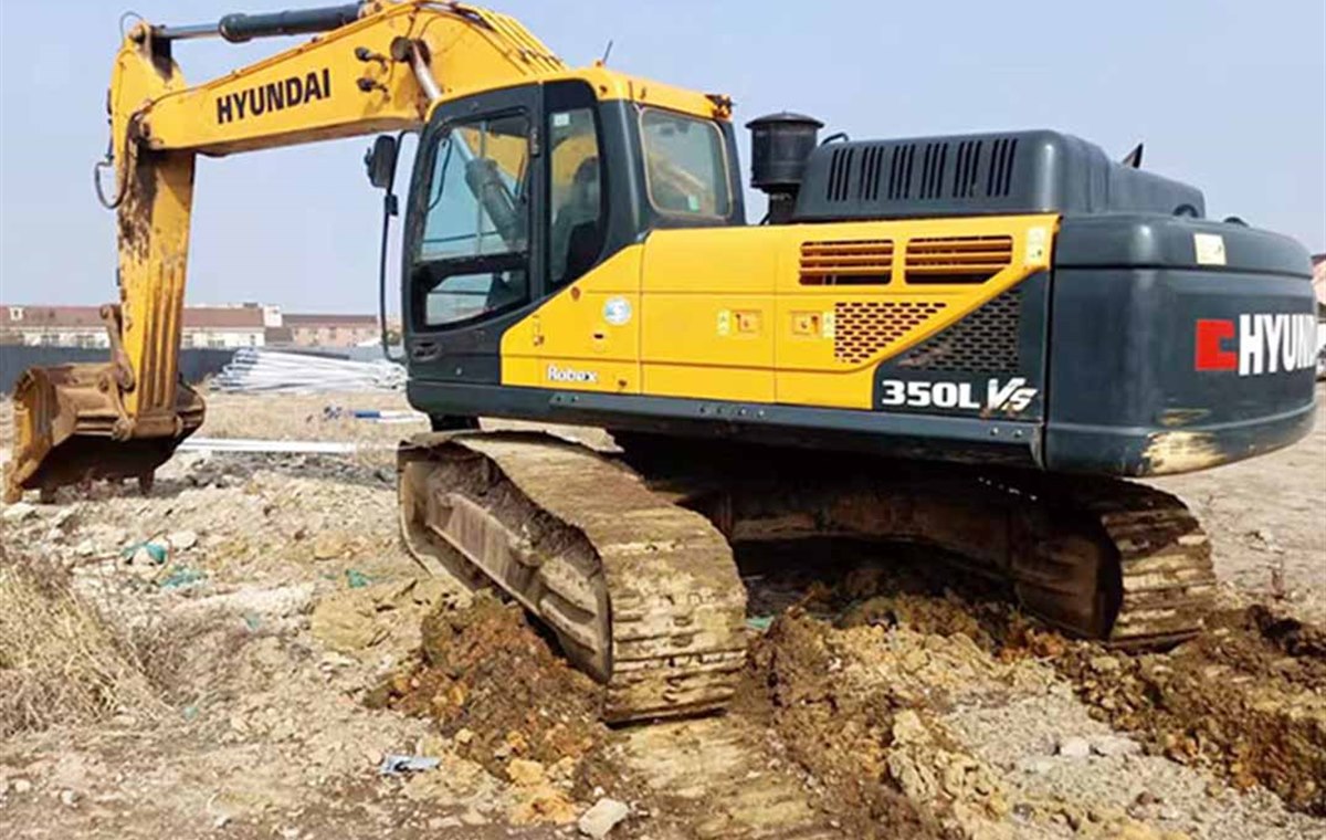 Used Hyundai 350-9 Excavator