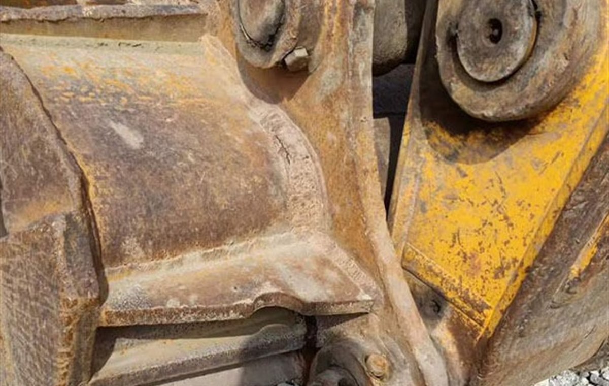 Used Hyundai 350-9 Excavator detail photo