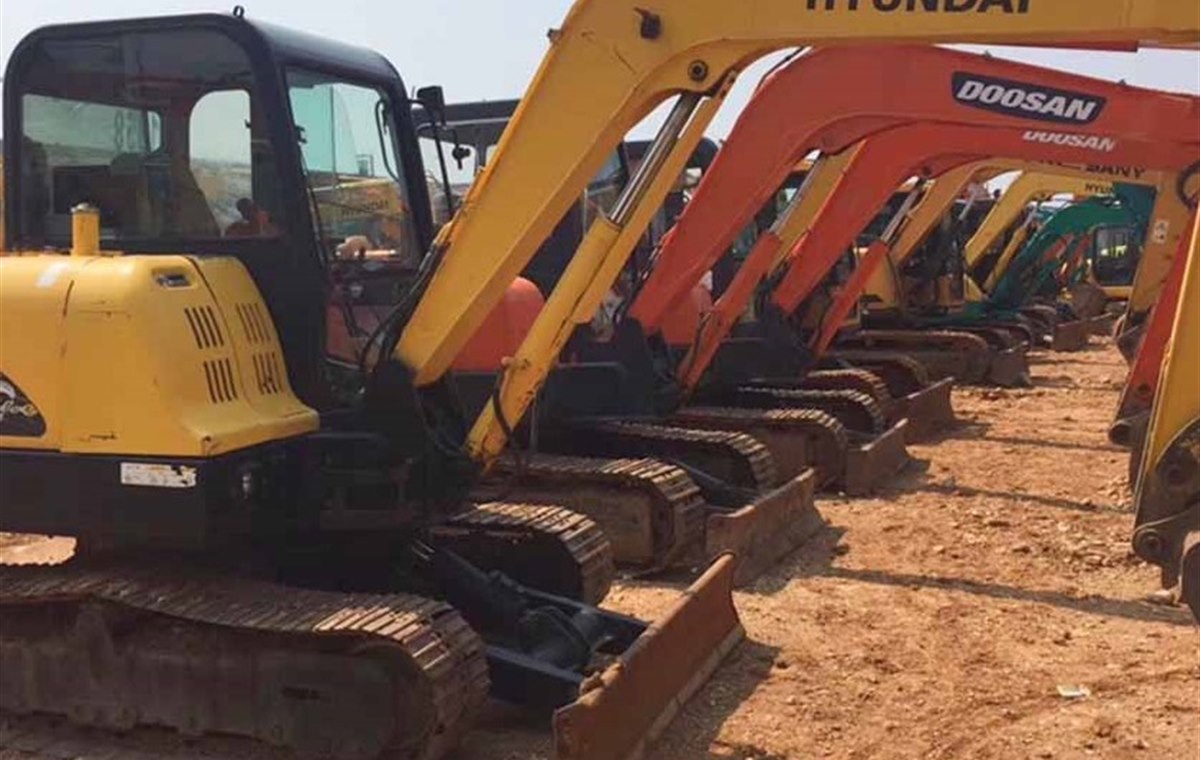 Used Hyundai 60 Excavator
