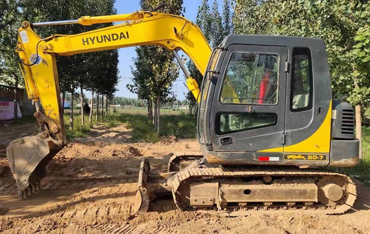 Used Hyundai 80-9 Excavator