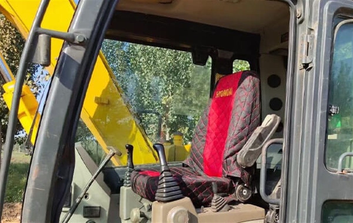 Used Hyundai 80-9 Excavator detail photo