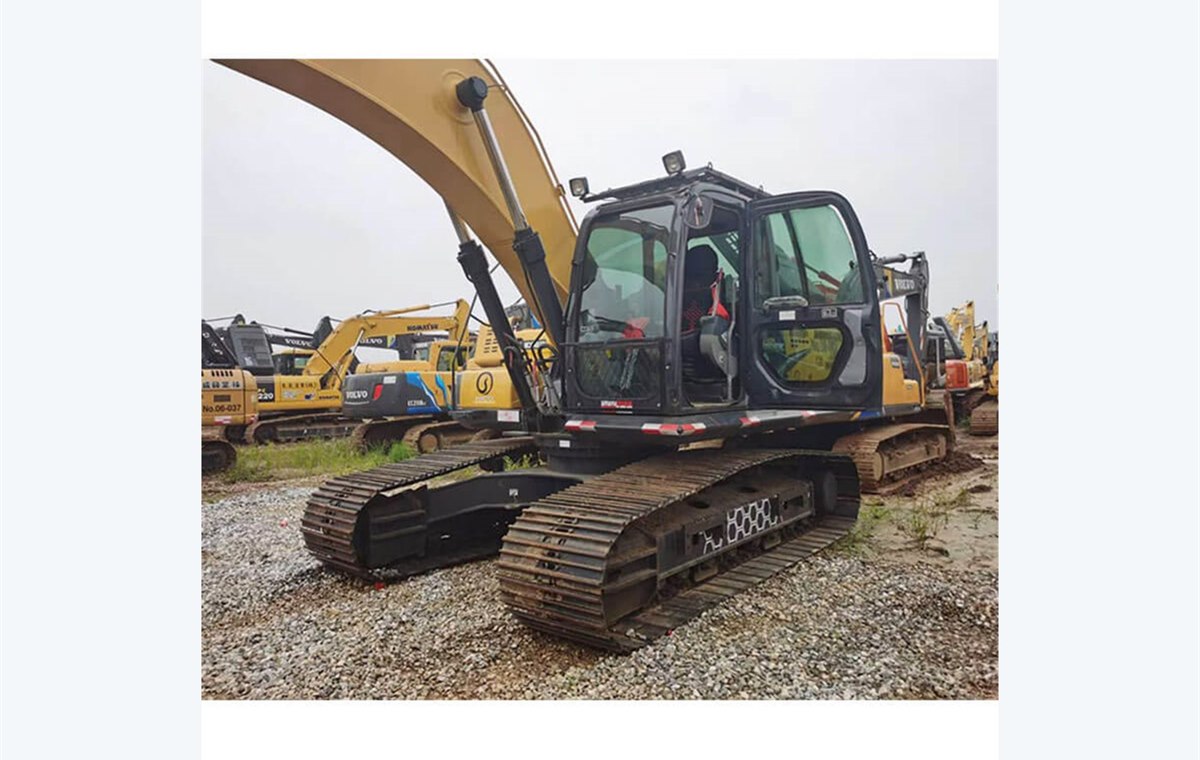 Used Kobelco SK250D Excavator
