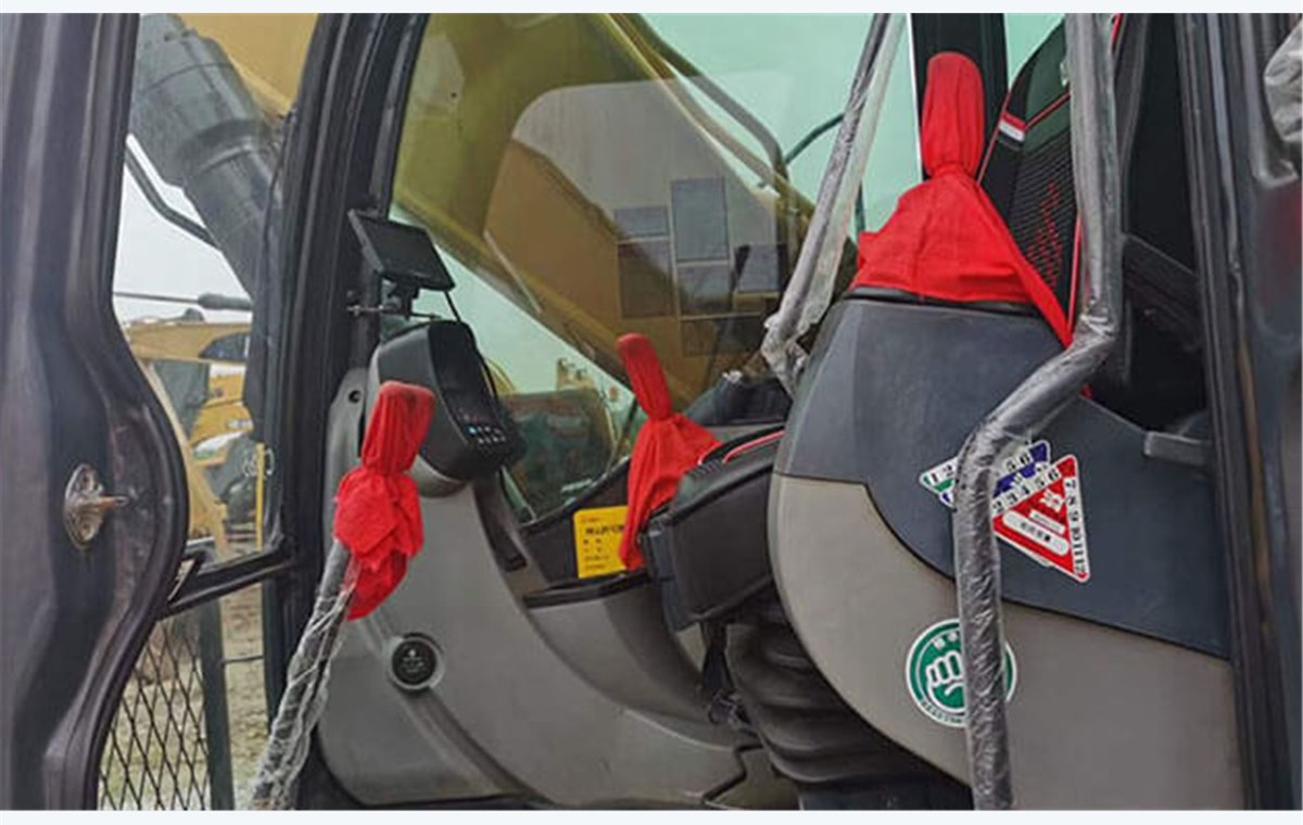 Used Kobelco SK250D Excavator detail photo