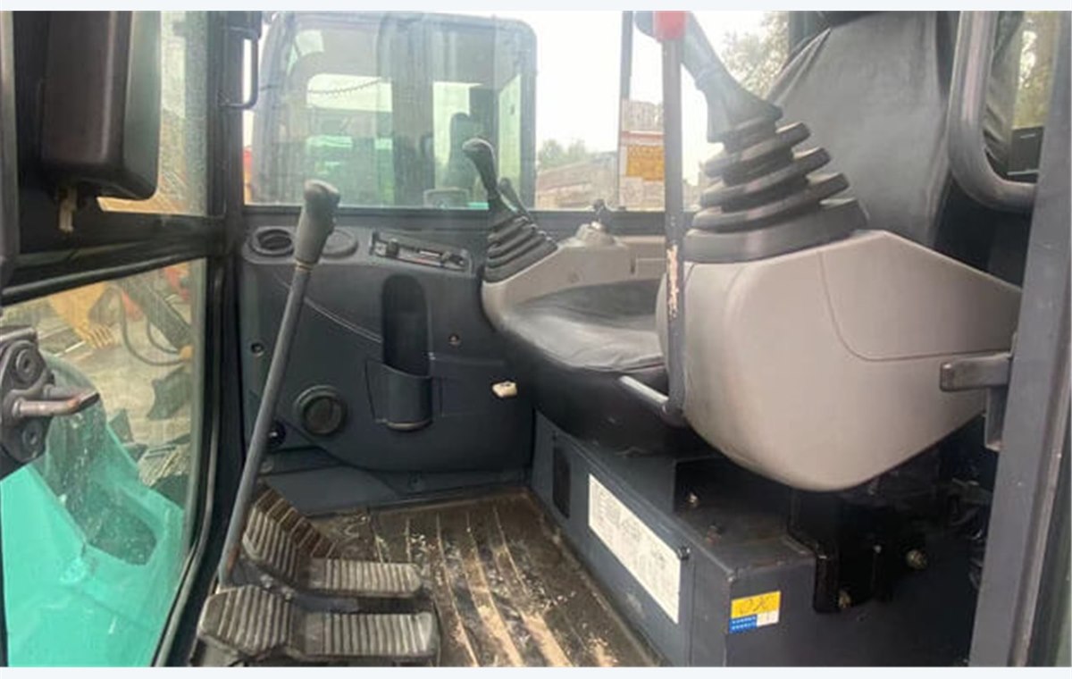 Used Kobelco SK60 Excavator detail photo