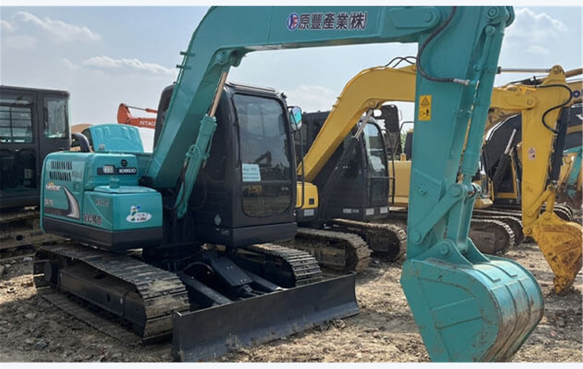 Used Kobelco SK75 Excavator detail photo