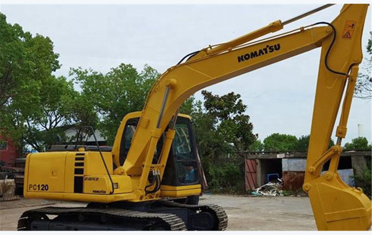 Used Komatsu PC120-6 Excavator detail photo