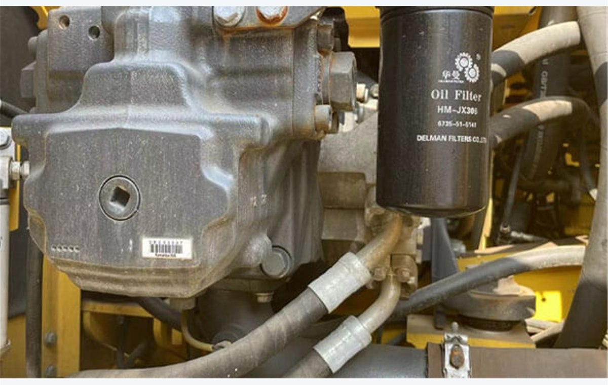 Used Komatsu PC200-10 Excavator detail photo