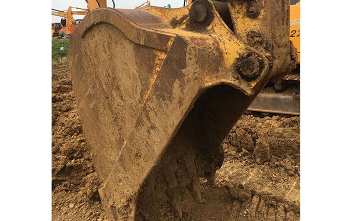 Used Komatsu PC270-7 Excavator detail photo