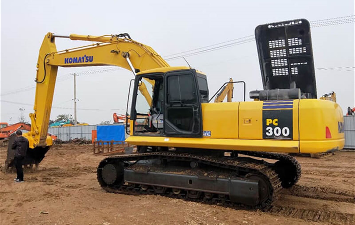 Used Komatsu PC300-7 Excavator