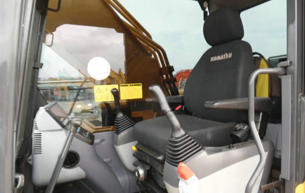 Used Komatsu PC350-8 Excavator detail photo