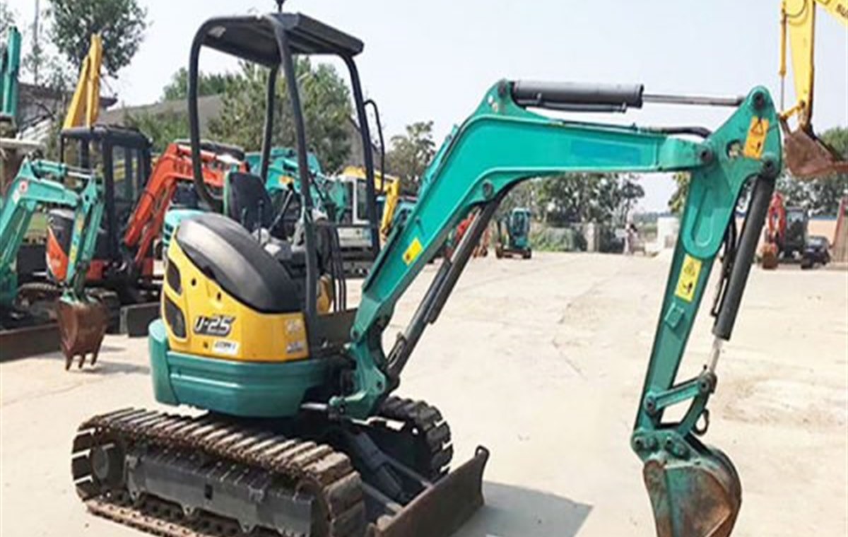 Used Kubota KX 25 Excavator