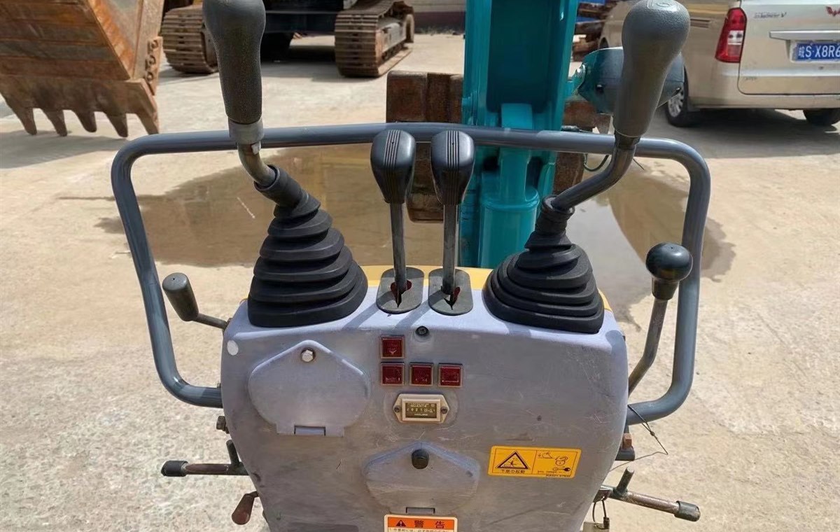 Used Kubota KX10 Excavator detail photo