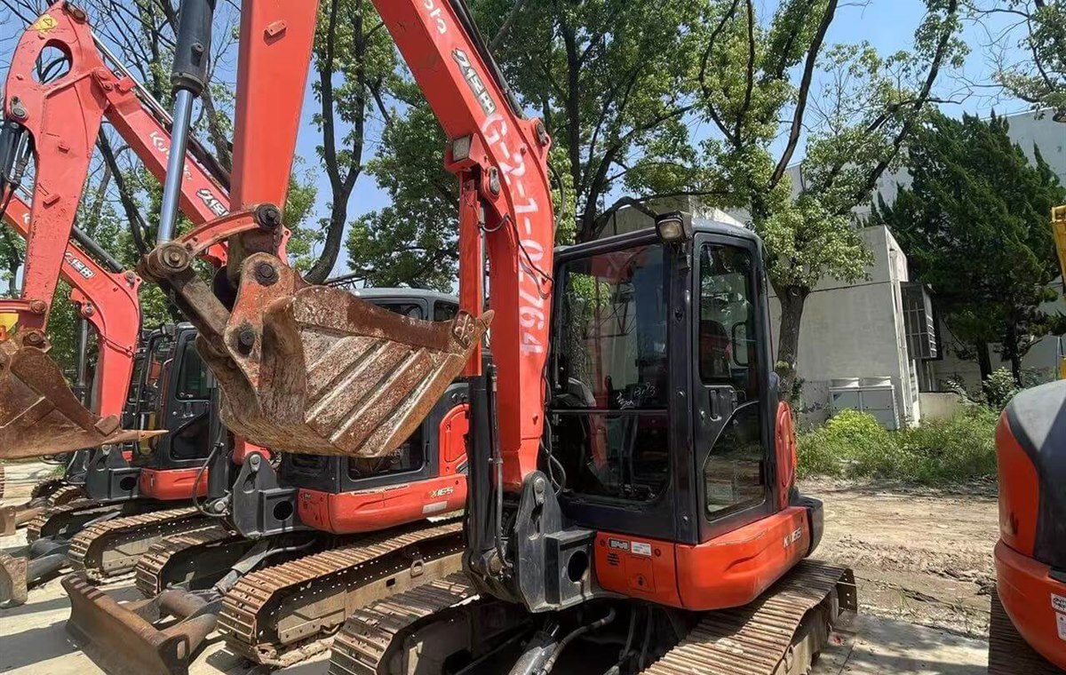 Used Kubota KX165 Excavator detail photo