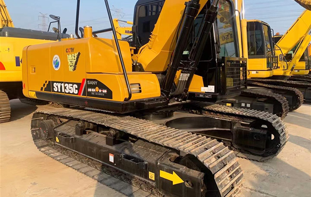 Used Sany SY135C Excavator detail photo
