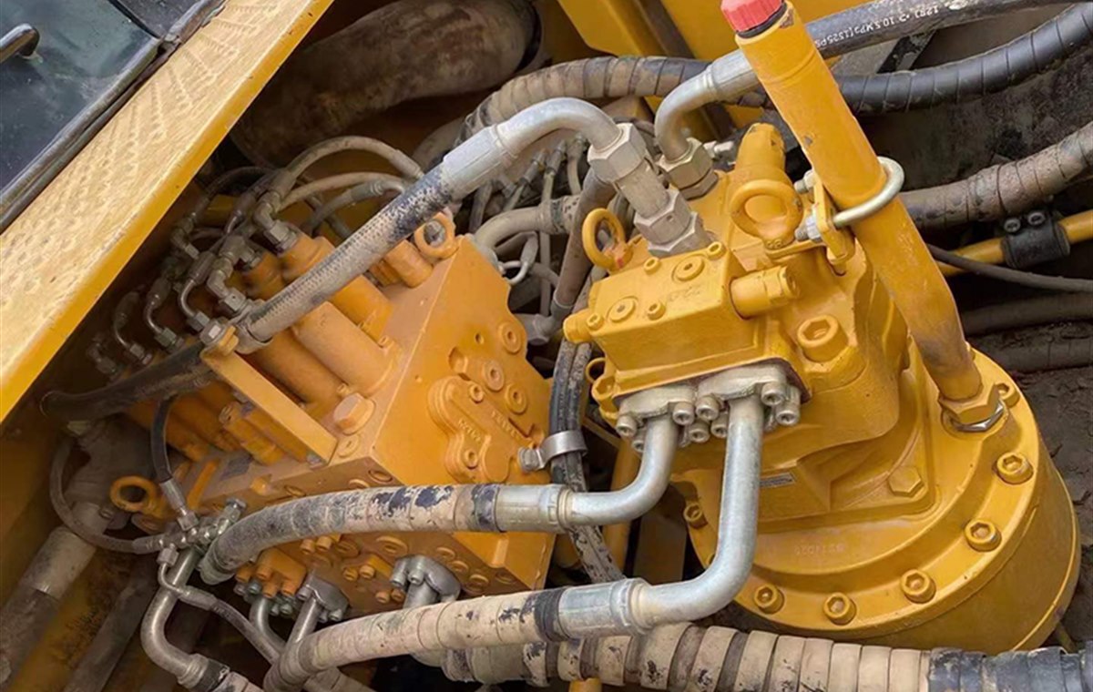 Used Sany SY245 Excavator detail photo