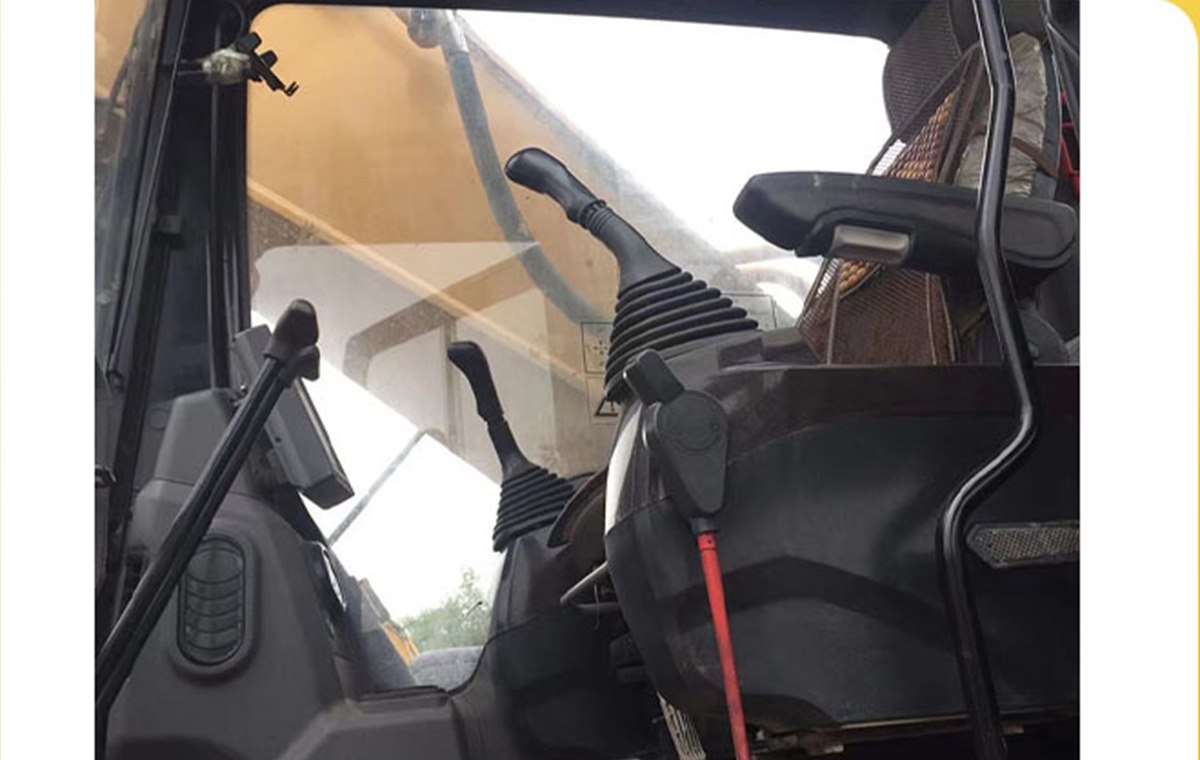Used Sany SY485H Excavator detail photo