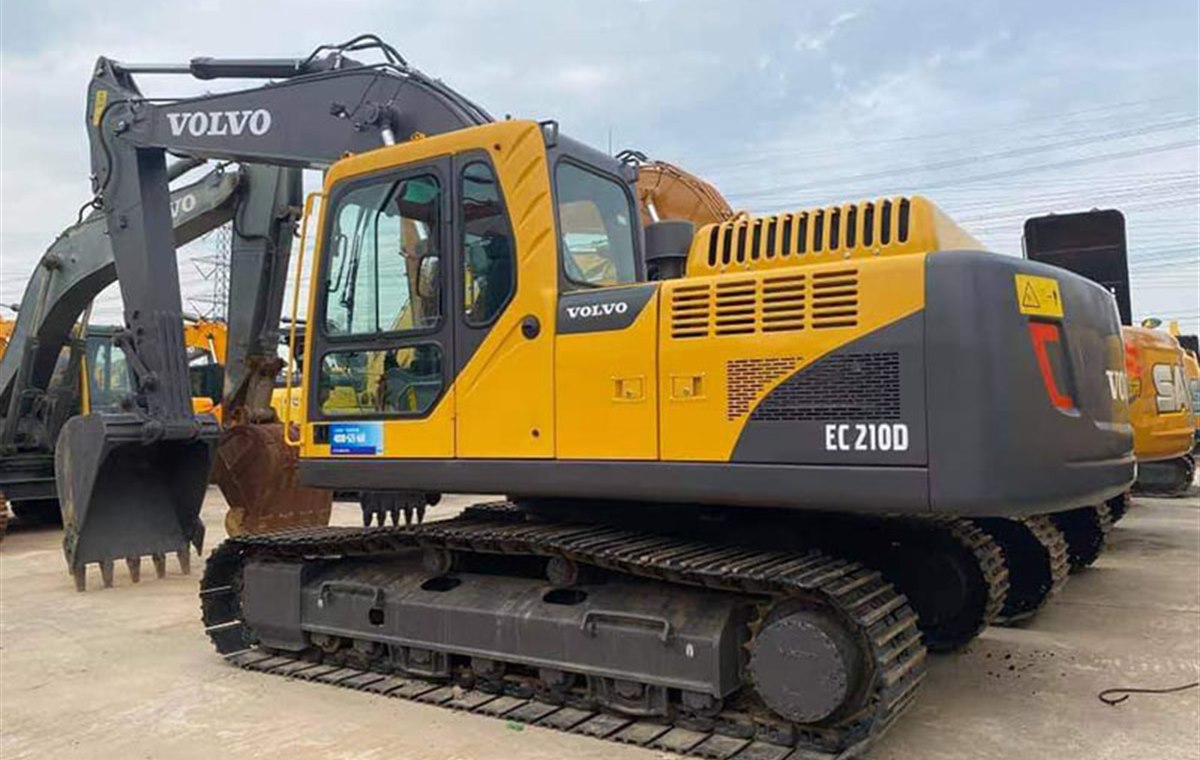 Used Volvo EC210D Excavator