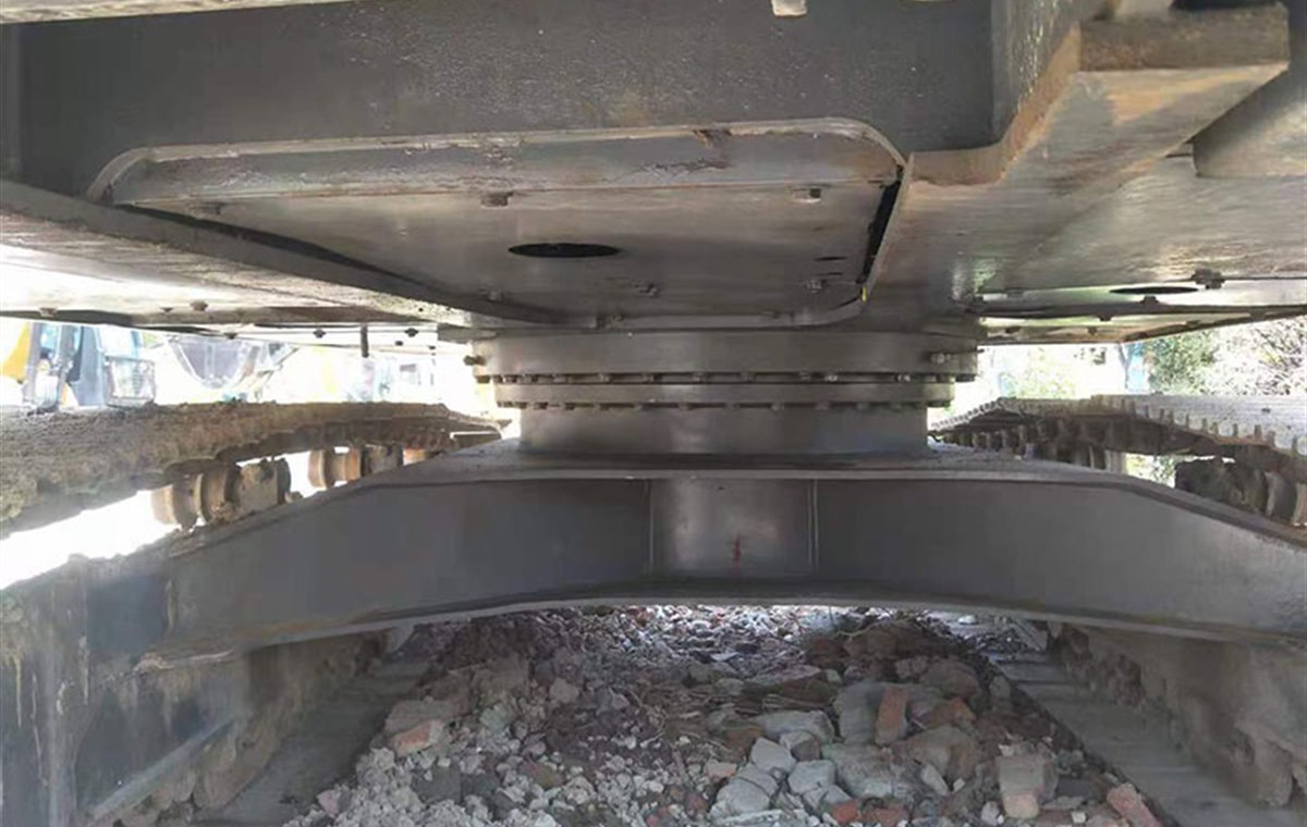 Used Volvo EC240D Excavator detail photo
