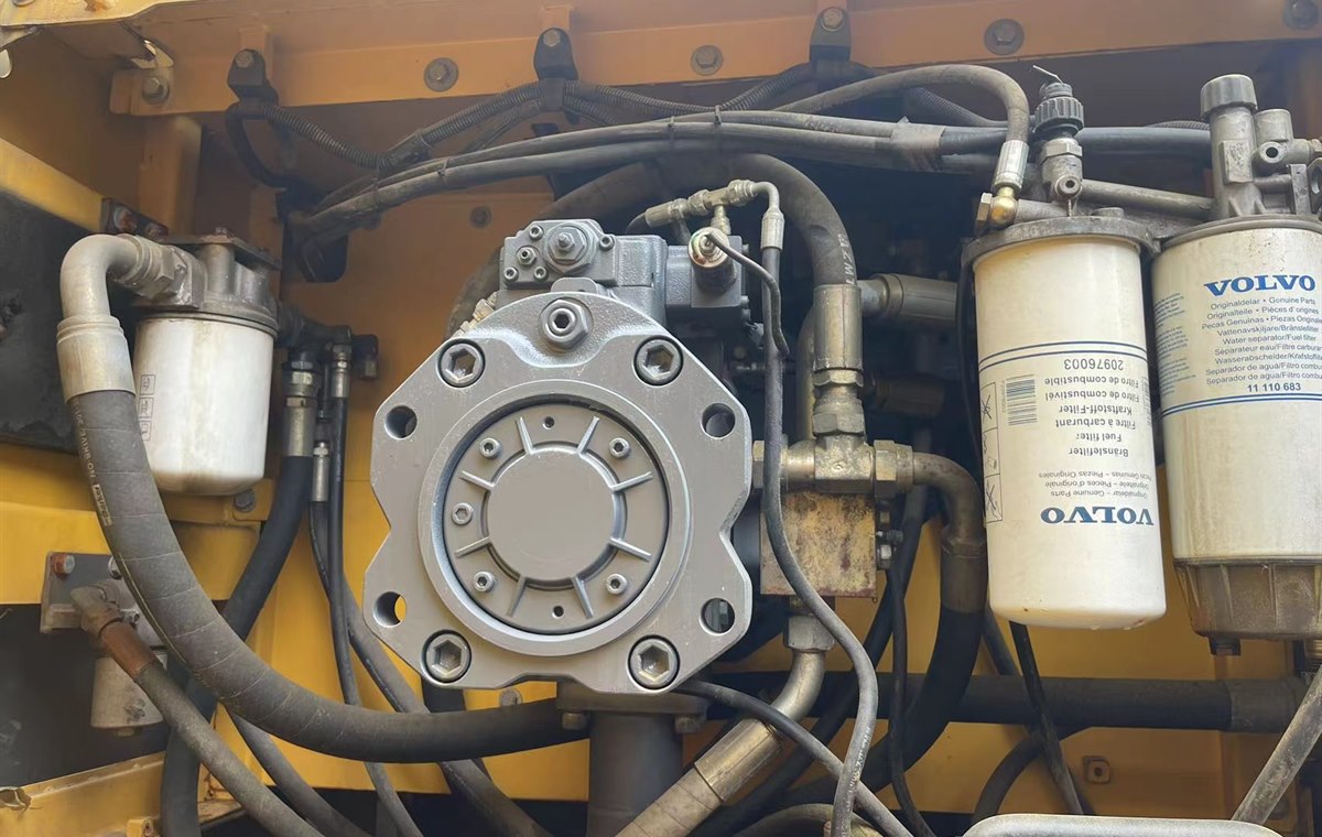 Used Volvo EC480d Excavator detail photo