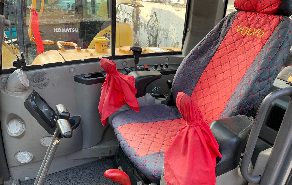 Used Volvo EC60d Excavator detail photo